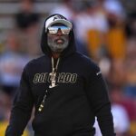 Dion Sanders of Colorado sa údajne zaoberal nešpecifickým zdravotným problémom