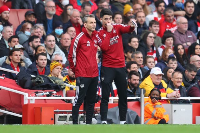 Dôstojník: 29 -ročná podpisová zmluva, aby si vzala čas do Arsenalu do náhleho konca

