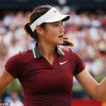 Emma Radacanu prelomila kráľovnú počas štvrťrokov Qinwen Zheng