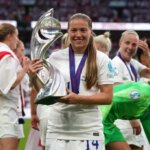 Emocionálne vyhlásenie Fran Kirbyho, zatiaľ čo hviezda Chelsea sa stiahne z dlhov Anglicka