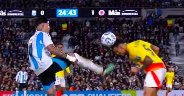 Enzo Fernandez poslal hrôzu hlavnej známky - ale pre Chelsea je to dobrá správa


