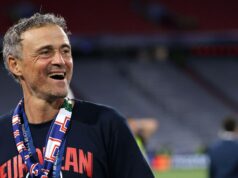Šéf PSG Luis Enrique hovorí, že „absolútne nič“ zatiaľ nedoručuje Arsenalu „prestupovú správu“ Európski šampióni sa snažia prenasledovať „70 miliónov libier v hlavnej úlohe“