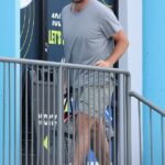 Travis Kelce držal tašku s potlačou zebra, keď dorazil do telocvične, keď dorazil do telocvične