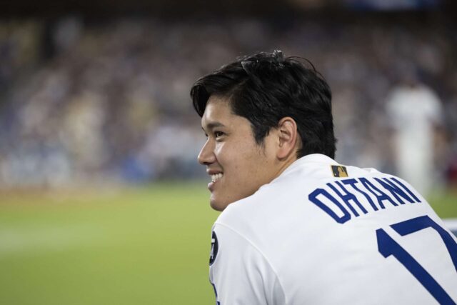 - Režisér Los Angeles Dodgers, Dave Roberts, má hravú správu pre fanúšikov Lakers na Shohei Ohtani, teraz, keď budú tímy baseball a NBA mať rovnakú väčšinu.