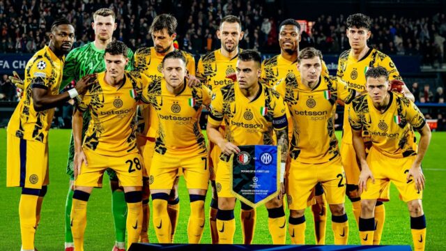 Finále Ligy majstrov: Osamelý fanúšik pozdravuje Inter

