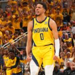 Finále hry 7 NBA, zatiaľ čo stimulátor
