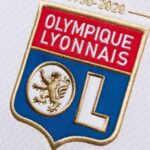 Francúzski obri Lyon sa presťahovali do ligy 2, majiteľ Crystal Chamber, nedokázal vyčistiť dlh