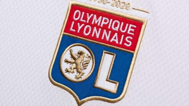 Francúzski obri Lyon sa presťahovali do ligy 2, majiteľ Crystal Chamber, nedokázal vyčistiť dlh

