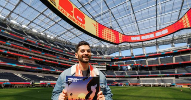 Francúzsky umelec vidí svoj plagát na majstrovstvách sveta ako milostný list pre LA

