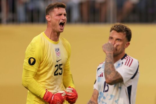 Freese Hero ako Komnt brúsi ďalšie víťazstvo zlatého pohára

