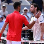 Cam Norrie (vpravo) nemala žiadne odpovede, keď vkĺzla do priamych súprav Novak Djokovic