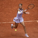 French Open oznámil v nedeľu historickú novinku Qinwen Zheng