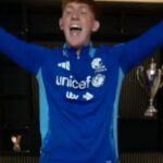 Futbalové ihrisko nahnevané giire spievalo, že bol po pľuli