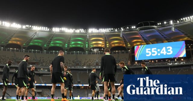 Futbalové kladné dokončenie glóbusu hrnčeka Práca proti špekulatívnemu Japonsku | Globe hrnček 2026 Výber kvalifikácií 

