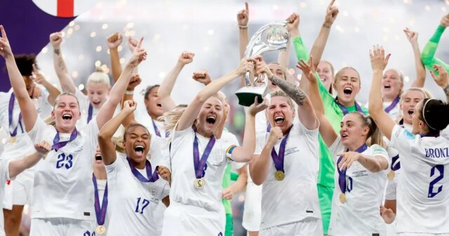 Gabby Logan dit que les euros féminins feront des héros «tellement plus» de lionnes
