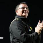 Burton boss Gary Bowyer applauding supporters