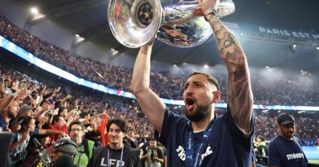 Gianluigi Donnarumma dans un homme privé Utd Transfer Talks après `` Take It OU Laissez-le ''
