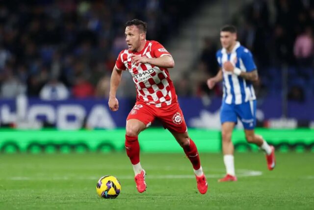 Girona, ktorá pozoruje letnú dohodu pre hviezdu Juventus

