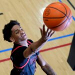 Grind Kiyan Anthony, ktorý predstavil tréner NBA Elite Chris Brickley pred debutom Syrakúz