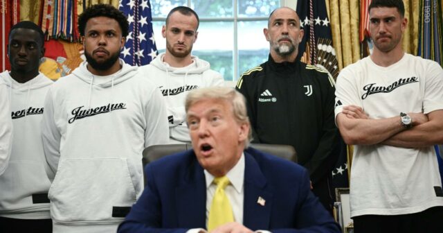 Hráči a tréneri Juventus navštevujú Trumpa v Bielom dome.

