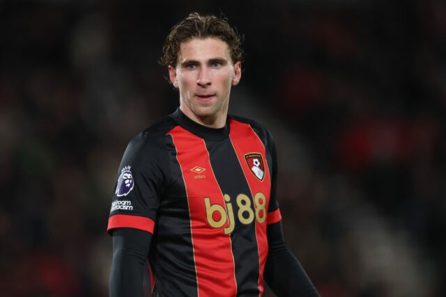 Ilia Zabarnyi informuje Bournemouth o túžbe pripojiť sa k PSG

