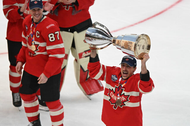 Insider NHL robí Brad Marchand šokujúcim tímom Kanady olympijského zoznamu 2026, ktorý vedie Connor McDavid, Sidney Crosby

