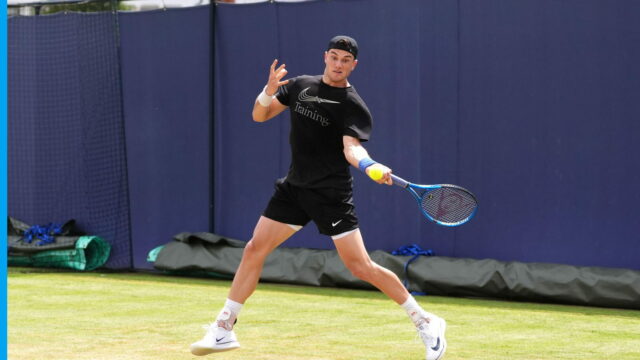 Jack Draper Carlos Alcaraz a Jannik Sinner si vedomý Wimbledonu

