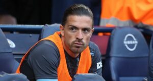 Jack Greaish smerom k vodnej oblasti mestskej sekery po prenosoch očí Európskych gigantov

