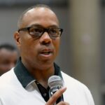 Jay Harris robí diagnostiku rakoviny prostaty