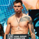 Ježiš Pinedo fajčí Gabriel Braga v trilógii