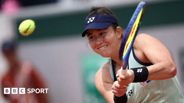Joanna Garland playing at the French Open