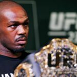 Jon Jones bude známy pre dve veci: byť skvelý a bojovať proti Tomovi Aspinallovi