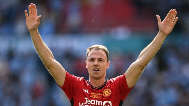 Zdá sa, že Evans žije v United, ale nie ako hráč