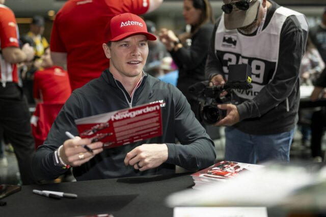 Josef Newgarden vzdáva hold Indy 500 bezkonkurenčného zážitku s emocionálnym posolstvom po „porážke“

