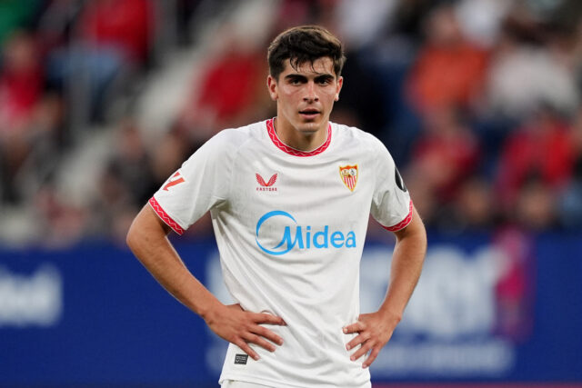 Juanlu poskytuje súhlas s hnutím Napoli na stretnutí Manna v Seville

