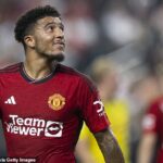 Juventus údajne pripravený predstaviť dvom hráčom mužovi United, aby podpísal Jadon Sancho