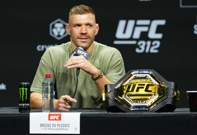 Kamaru Usman chce Dricus du Plessis v historickej Afrike verzus africká show

