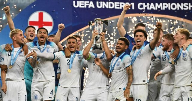 Kde posledné euro víťazi EURO v Anglicku sú Arsenal Target a 8 najstarších debutov | Futbalový šport


