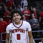 Kentucky číslo 1 Nábor Taylen Kinney Pat Kelsey pri jeho oficiálnej návšteve v Louisville