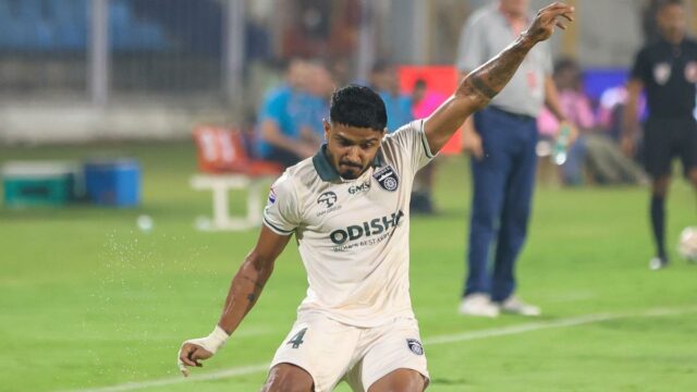 Kerala Blaster Sinters Amey Ranawade v päťročnej dohode

