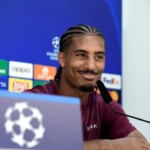 Klub Premier League sa pripojí k Bayer Leverkusen, ktorý súťaží o hviezdu Sevilla