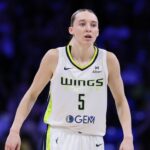 Krídla nováčik Paige Buueckers Out Vs. Mystici s vydaním kolena