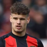 La famille de Milos Kerkez laisse tomber le transfert massif de Liverpool alors que l'accord se rapproche