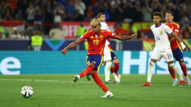 Lamine Yamal sa stáva najmladším hráčom, ktorý skóroval v semifinále Ligy národov UEFA

