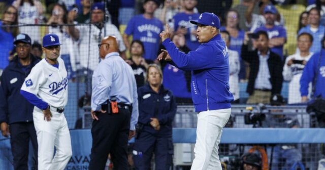 Lavičky Clear a Dave Roberts sú vyhodené do straty Dodgers od Padresa

