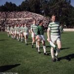 John Clark (Center) kroky so spoluhráčmi pred uskutočnením dátumu v roku 1967
