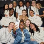 Legendy Lionesses inšpirovali ďalšiu generáciu ženských športových médií pri dokončení akadémie Pixel FC Academy