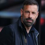 Leicester City Parts Ways s manažérom Ruud van nistelrooy