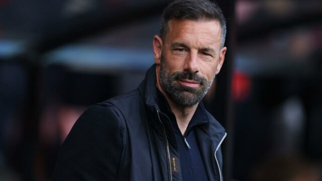 Leicester City Parts Ways s manažérom Ruud van nistelrooy 

