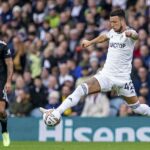 Leeds Sam Greenwood vytvoril zostupovanie v minulej sezóne siedmimi gólmi za pôžičku v Prestone